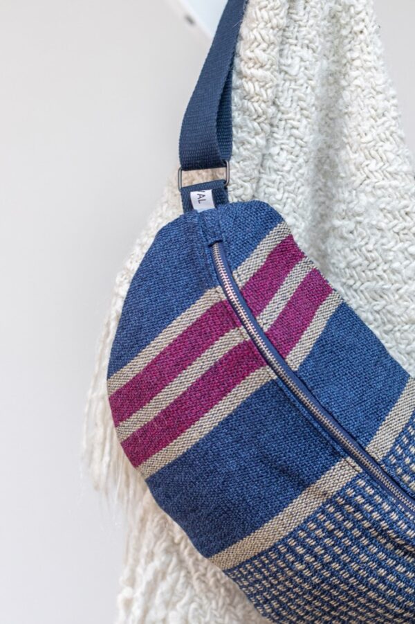 Grand Sac Banane violet et bleu – Image 2
