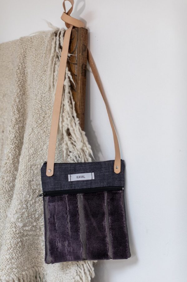 Petite sacoche velours violet