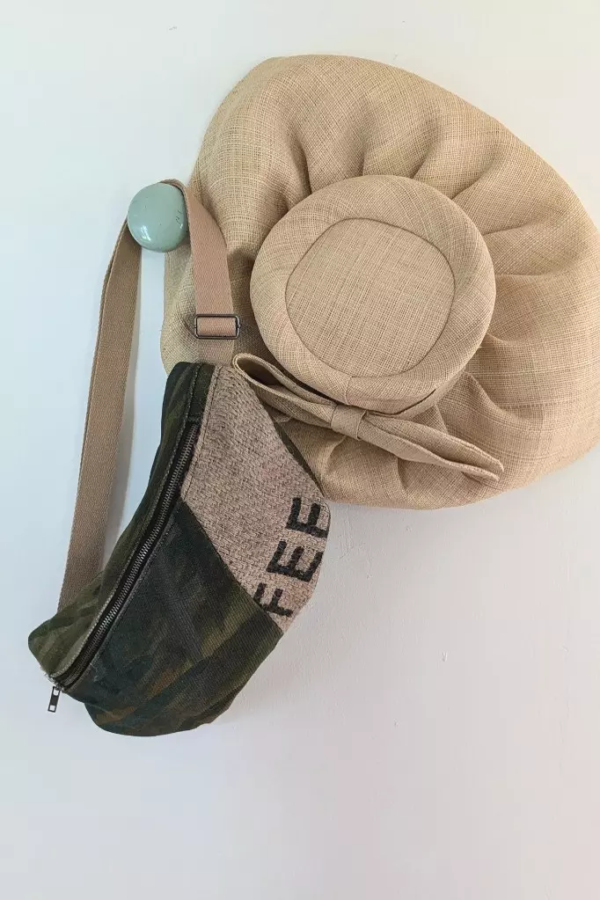 KAV-Sac banane Couleur Café 4